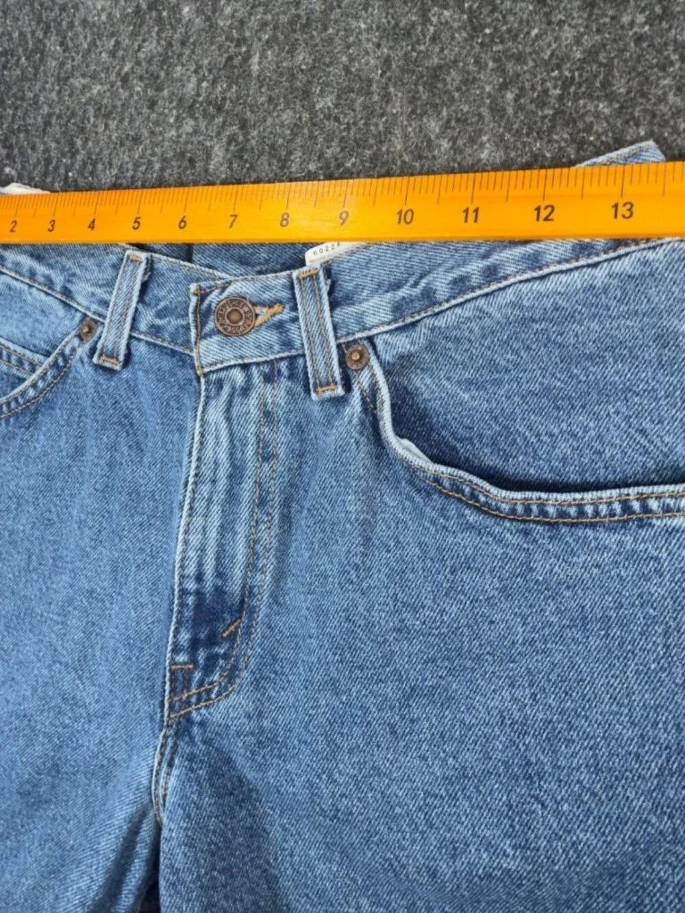Levi's 562 Loose Fit Shorts Boys W27 Blue Denim Vintage Style NWT